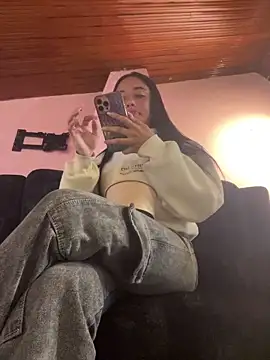 Snapshot of Ady_18 chatting on 02/09/26, 09:13 Ady 18 online show from 02/09/26, 09:13