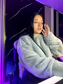 Ady 18 online show from 11/28/25, 06:30