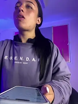 Snapshot of Ady_18 chatting on 02/24/26, 08:10 Ady 18 online show from 02/24/26, 08:10