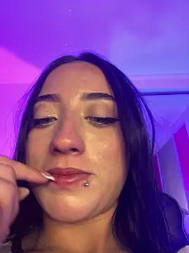 Snapshot of Ady_18 chatting on 02/16/26, 08:29 Ady 18 online show from 02/16/26, 08:29