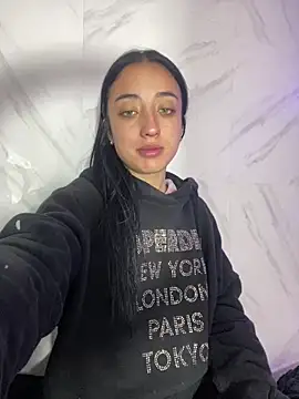 Ady 18 online show from 11/30/25, 01:12