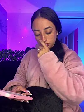 Snapshot of Ady_18 chatting on 02/17/26, 09:12 Ady 18 online show from 02/17/26, 09:12