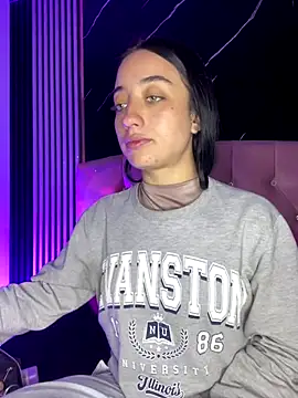 Ady 18 online show from 11/10/25, 06:46