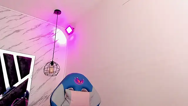 Queen perla  online show from 11/05/25, 11:57