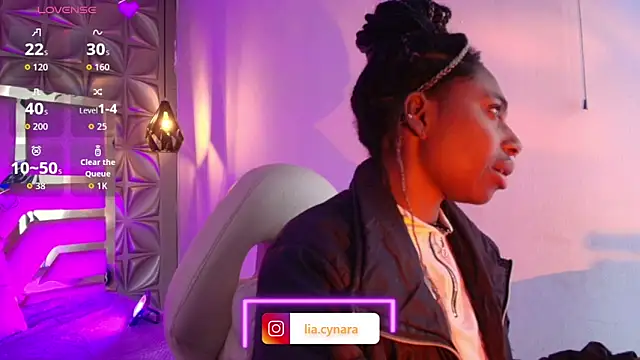 Queen perla  online show from 02/18/26, 12:01