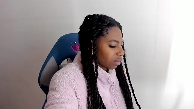 Queen perla  online show from 11/01/25, 12:10