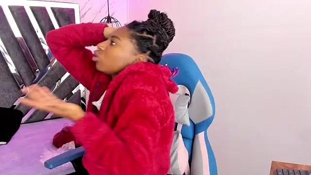 Queen perla  online show from 11/14/25, 11:47