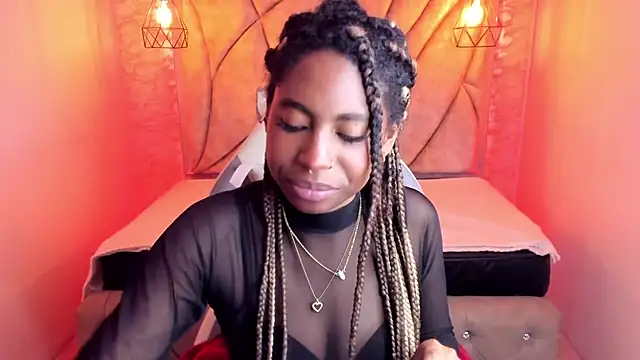 Queen perla  online show from 02/21/25, 03:54