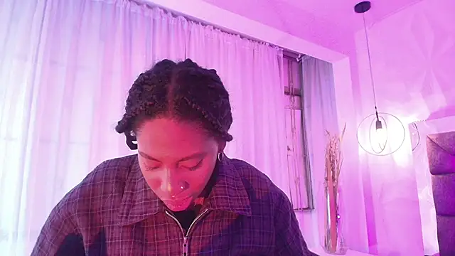 Snapshot of Queen_perla_ chatting on 06/03/26, 12:06 Queen perla online show from 06/03/26, 12:06