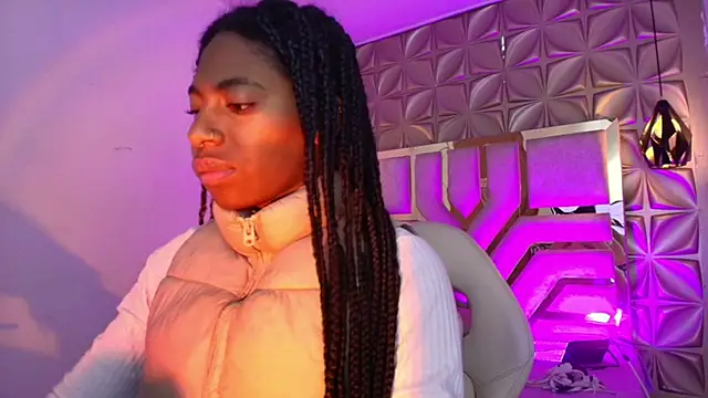 Queen perla  online show from 02/19/26, 11:51