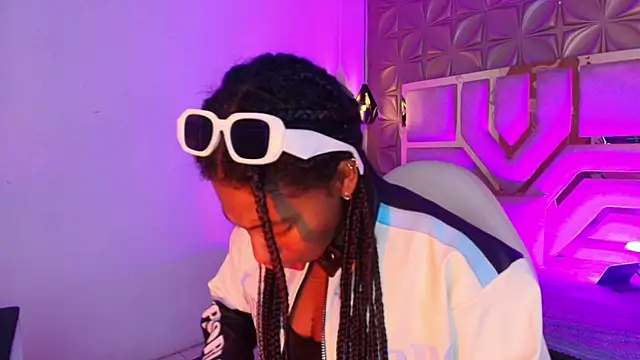 Queen perla  online show from 02/26/26, 12:16