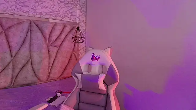 Queen perla  online show from 11/28/25, 12:27