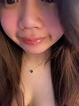 Hotellinh12 online show from 04/03/26, 04:41