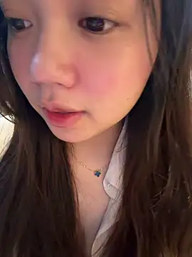 Hotellinh12 online show from 04/23/26, 10:44