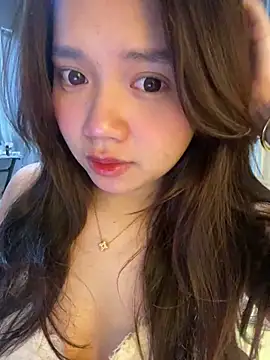 Hotellinh12 online show from 01/07/26, 04:01