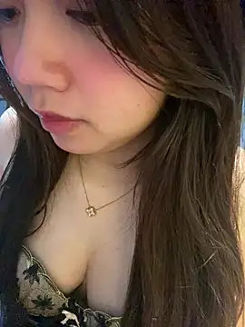 Hotellinh12 online show from 01/11/26, 04:47