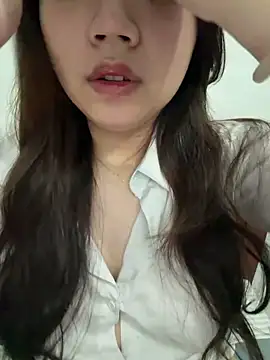 Hotellinh12 online show from 05/06/26, 04:44