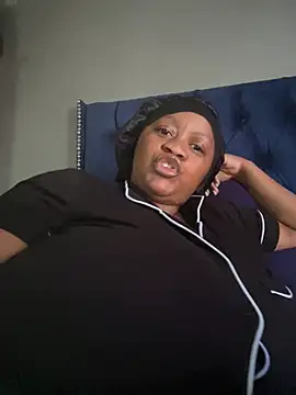 Chubbykarisma27 online show from 05/14/26, 12:02