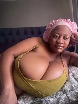 Chubbykarisma27 online show from 02/06/26, 10:00