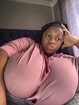 Chubbykarisma27 online show from 05/18/26, 11:37