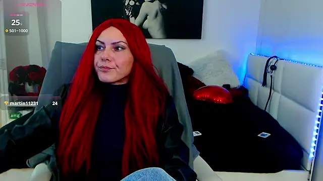 Snapshot of EvelynQueenn chatting on 03/04/25, 06:58 EvelynQueenn online show from 03/04/25, 06:58