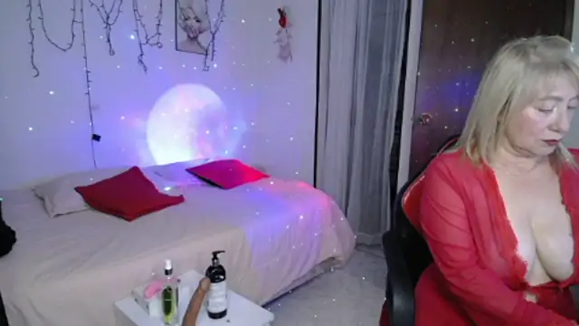 vanessalat online show from 10/22/25, 12:21