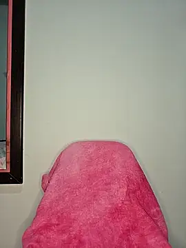 Watagatapitusberry1 online show from 10/12/25, 10:22