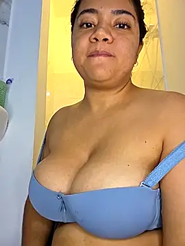 Watagatapitusberry1 online show from 11/27/25, 02:01