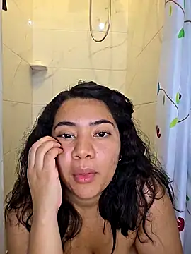 Watagatapitusberry1 online show from 11/15/25, 02:04