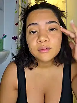 Watagatapitusberry1 online show from 12/13/25, 11:44