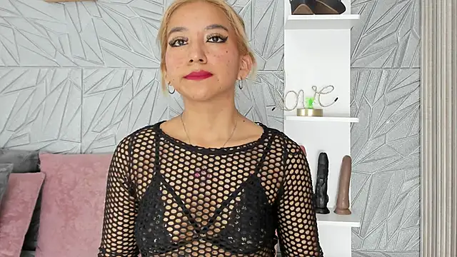 agatadelphine online show from 10/22/25, 01:10