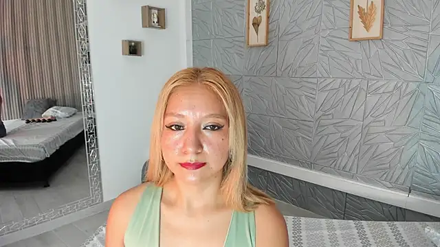 agatadelphine online show from 04/30/26, 01:29