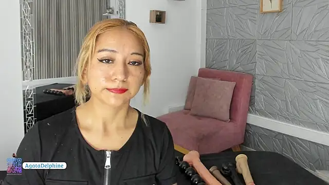 agatadelphine online show from 02/10/26, 01:21