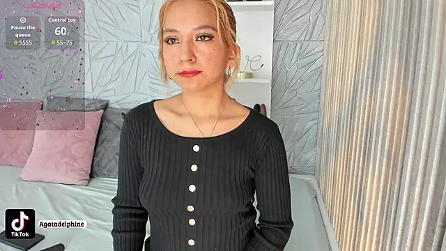 agatadelphine online show from 01/10/26, 01:50