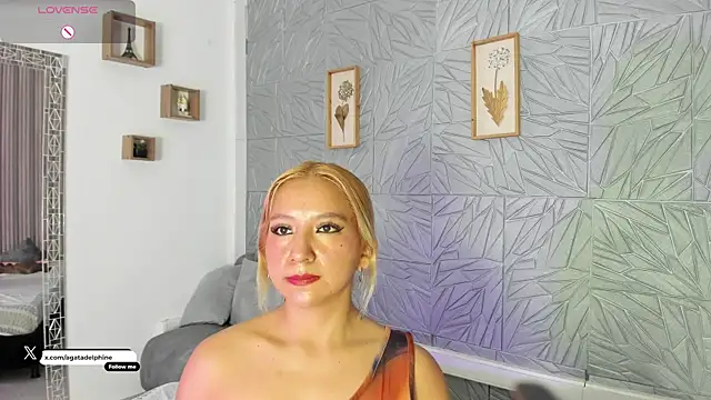 agatadelphine online show from 06/11/26, 01:30
