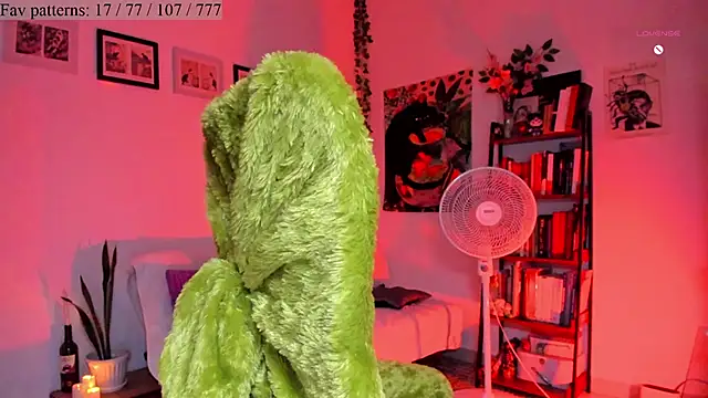 Conlosmichis online show from 10/27/25, 10:54