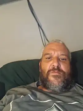 Snapshot of silkstroker6981 chatting on 09/16/25, 04:24 silkstroker6981 online show from 09/16/25, 04:24