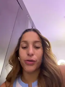 Agnescruzz online show from 01/18/26, 06:33