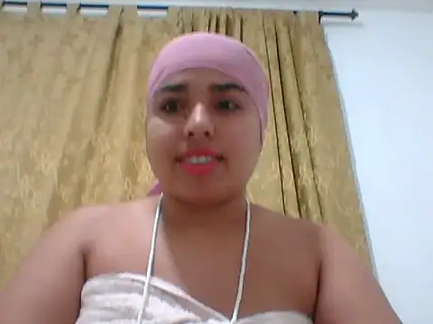 hurrem had online show from 10/21/25, 11:42