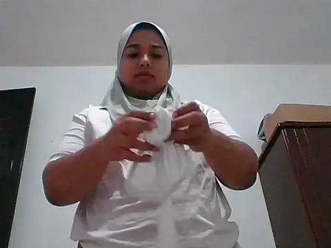 hurrem had online show from 02/20/26, 08:11