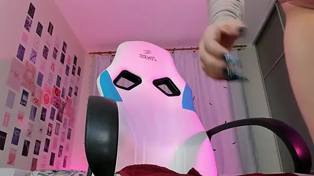 Vanessa Verona online show from 11/08/25, 05:22