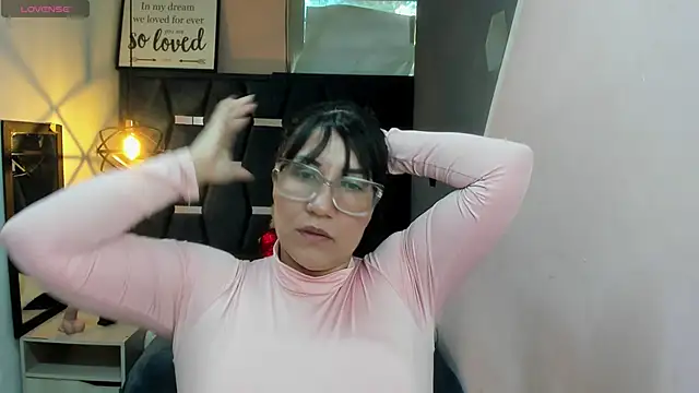 GiaFox  online show from 10/05/25, 01:24