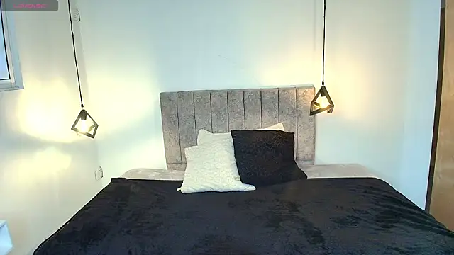 GiaFox  online show from 05/07/26, 08:34