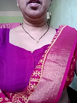 Snapshot of Rosy-B chatting on 09/25/25, 09:48 Rosy-B online show from 09/25/25, 09:48