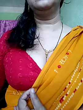 Snapshot of Rosy-B chatting on 03/16/25, 09:27 Rosy-B online show from 03/16/25, 09:27