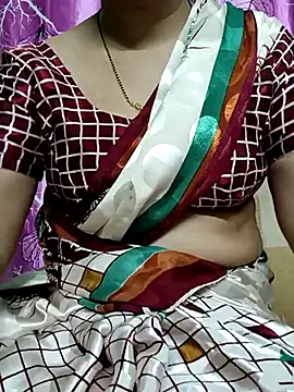 Snapshot of Rosy-B chatting on 03/20/25, 09:46 Rosy-B online show from 03/20/25, 09:46