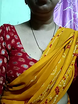 Snapshot of Rosy-B chatting on 09/09/25, 09:24 Rosy-B online show from 09/09/25, 09:24