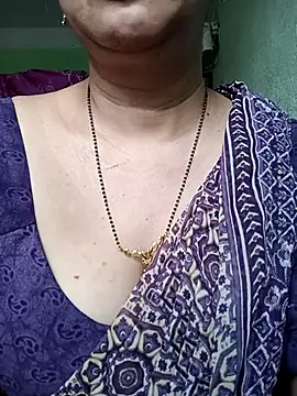 Rosy-B online show from 04/15/26, 12:16