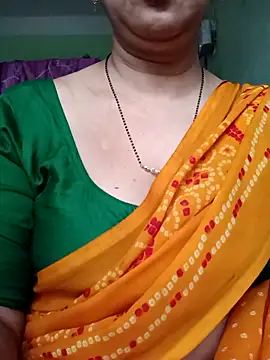 Snapshot of Rosy-B chatting on 03/20/25, 12:30 Rosy-B online show from 03/20/25, 12:30