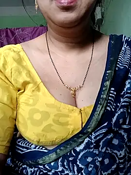 Snapshot of Rosy-B chatting on 03/22/25, 09:45 Rosy-B online show from 03/22/25, 09:45